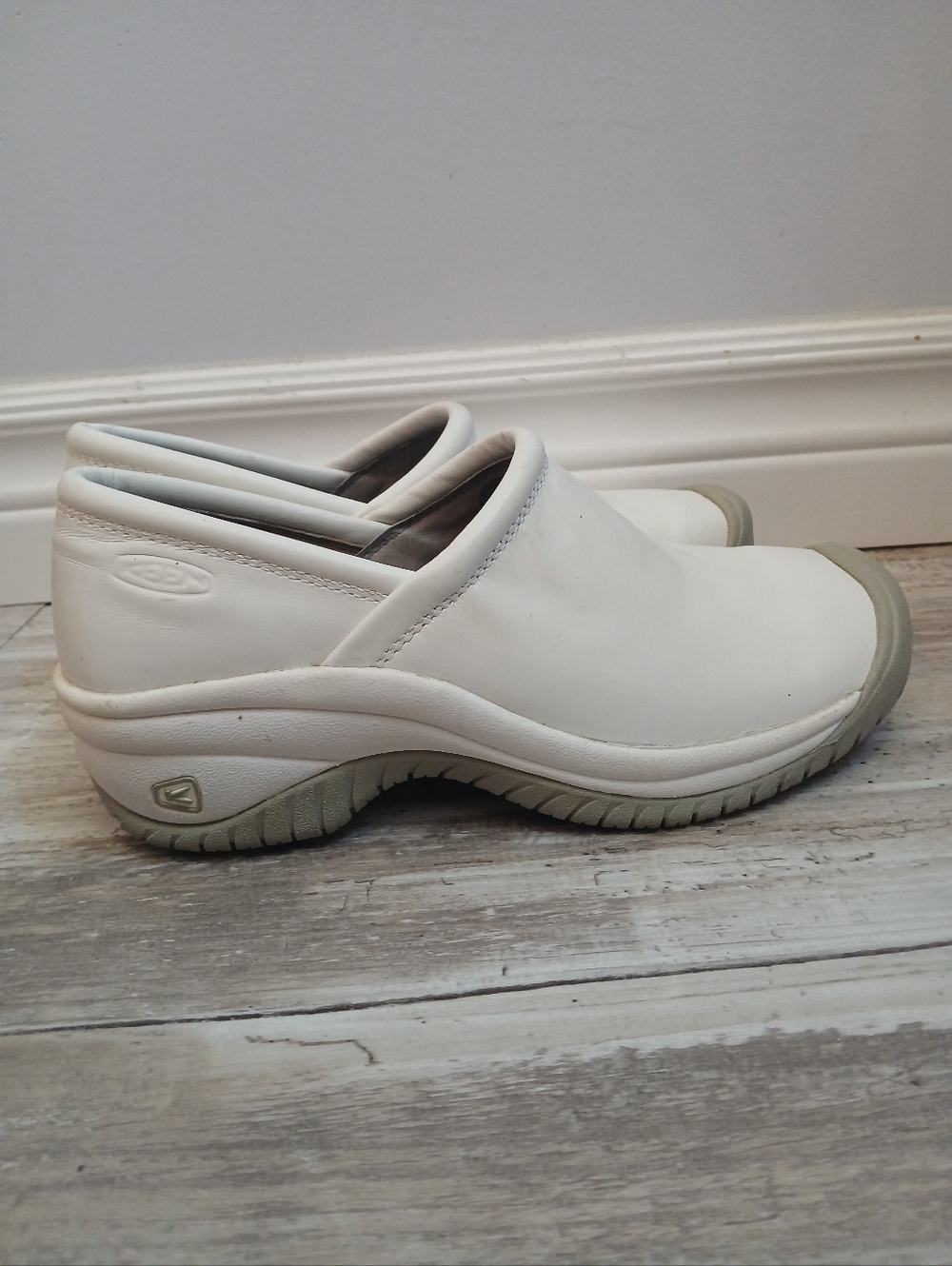 KEEN Utility Women's PTC Slip-On II Work Clog Size 7 White Slip Resistant - Picture 3 of 11